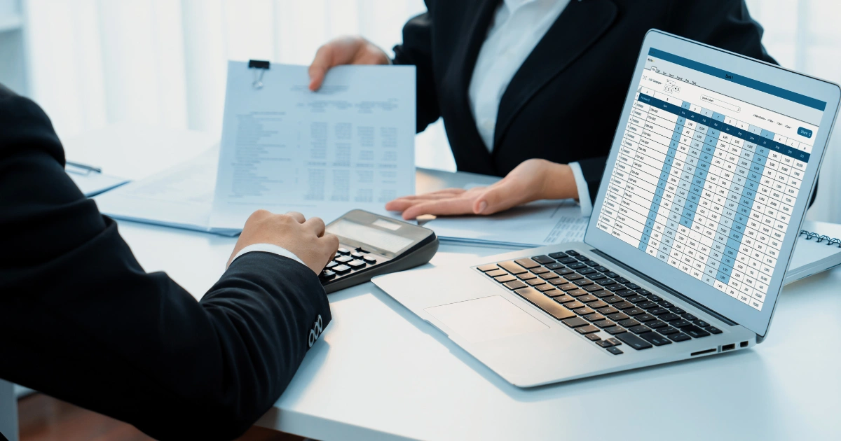 outsourcing payroll services